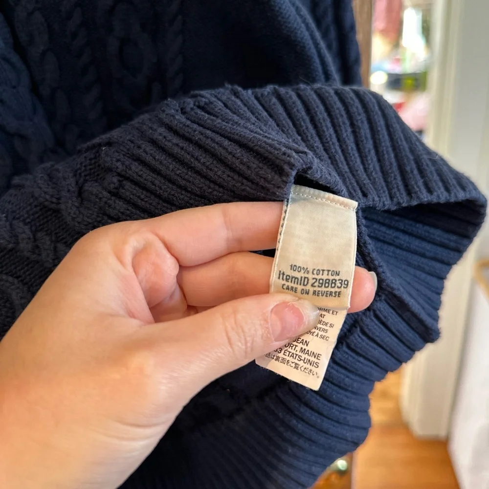 L.L. Bean Cable knit Sweater - Picture 4 of 7